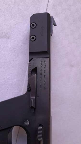 Sportpistole Walther GSP mit Laufgewicht und Klappkorn Kaliber .22 LR – Bild 4