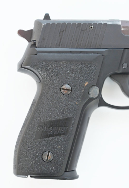 Selbstladepistole Sig-Sauer P 228, Kaliber 9mmLuger – Bild 3
