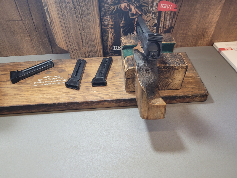 Hämmerli 208 .22lr Pistole Nill Griff – Bild 4