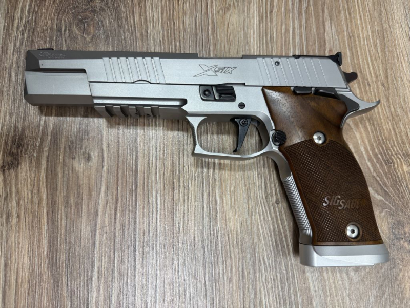 SIG Sauer P220 X-Six 9mm Luger – obrázek 1