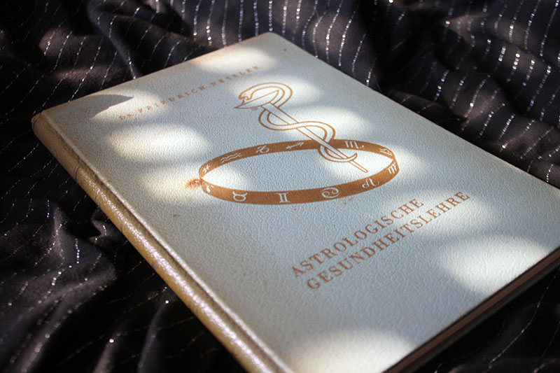 ASTROLOGISCHE GESUNDHEITSLEHRE - Dr. Friedrich Nessler – Bild 1