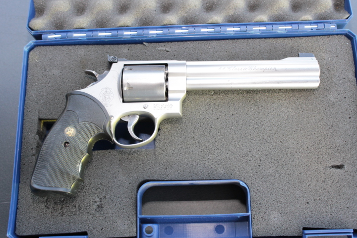 Revolver Smith & Wesson, Mod. 629 - 5 Classic Champion, Kal. .44 RemMag – Bild 1
