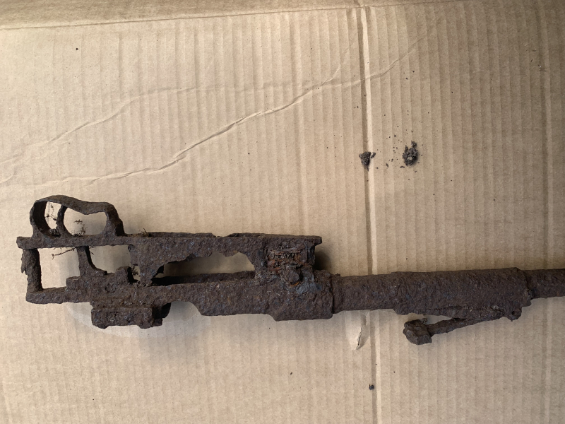 Wehrmacht Bodenfund Konvolut 98k Bajonett Helm Hülse – Bild 4