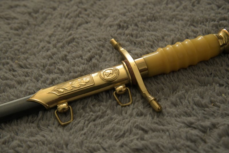 Ehrendolch DDR 1960 bis 1990 Urkunde Offizier, General – Bild 2