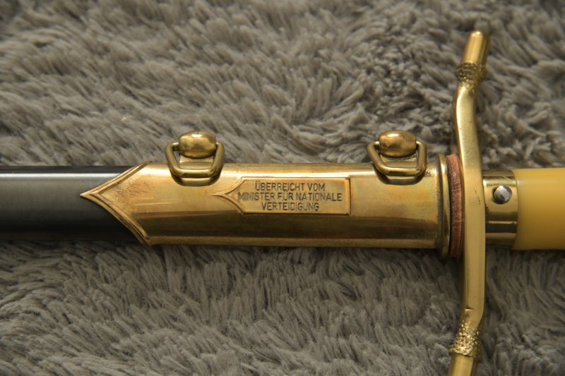 Ehrendolch DDR 1960 bis 1990 Urkunde Offizier, General – Bild 3