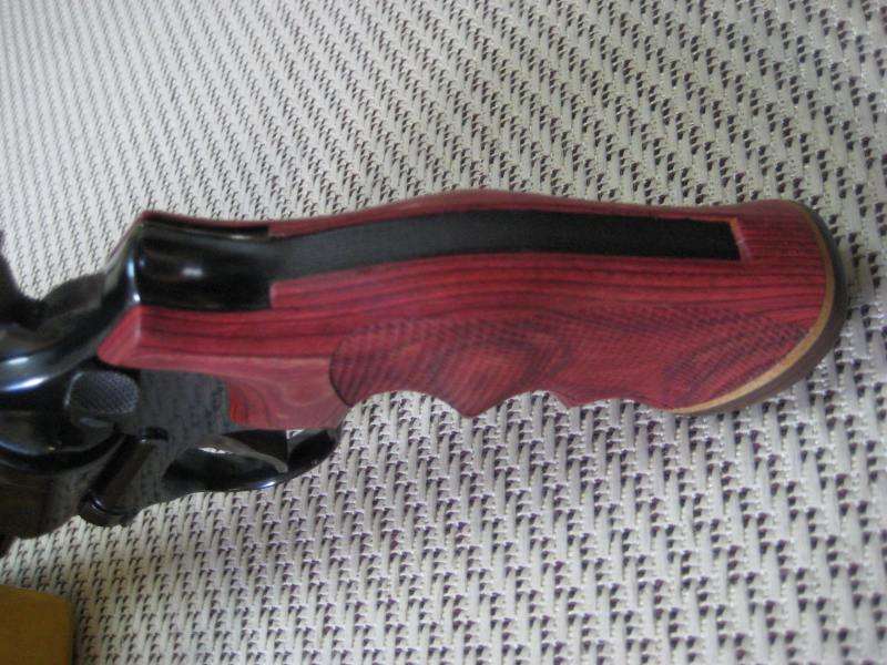 Revolvergriff (neuwertig) für S&W Square Butt Mod. 585, 686, 66, 19, 17 – Bild 2