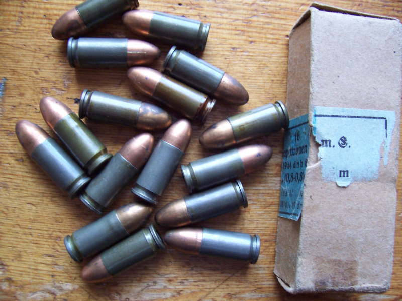 Schachtel Patrone 08 , 1944 Code dnh / faa , 9mm , mit 16 DEKO-Patronen – Bild 2
