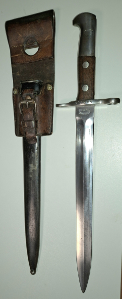 Waffenfabrik Neuhausen Schweizer Bajonett mit Koppelschuh – Bild 1