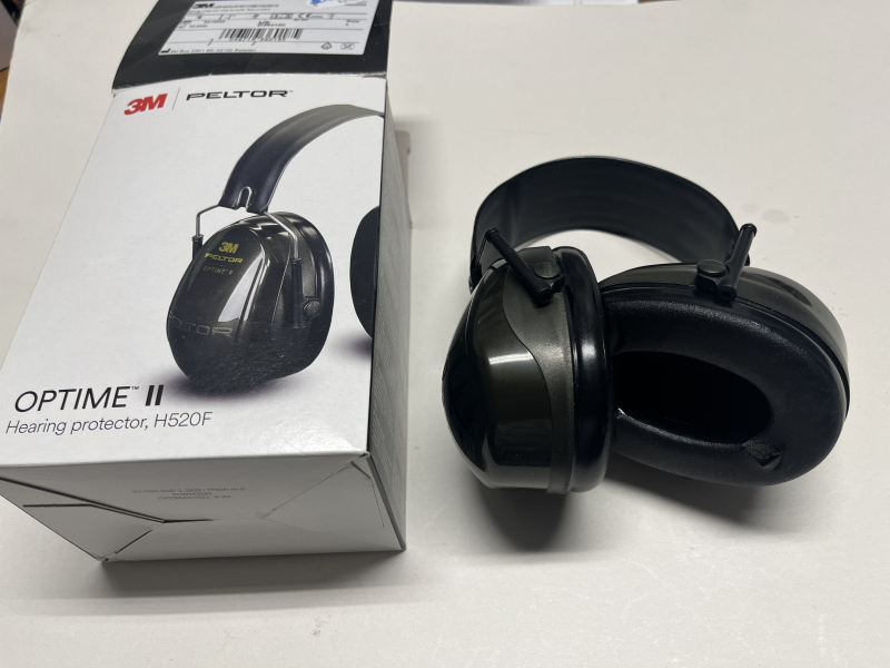 3 M Peltor – Bild 1