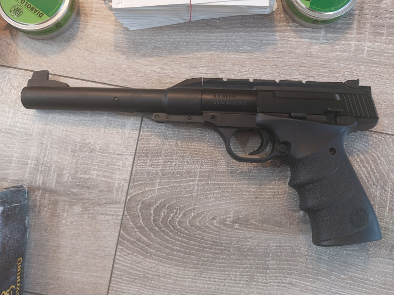 Browning Buck Mark URX Wie neu – Bild 2