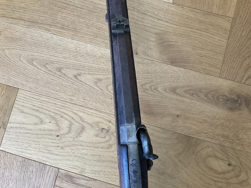 Vorderladergewehr mit Handschnitzereien – Bild 5