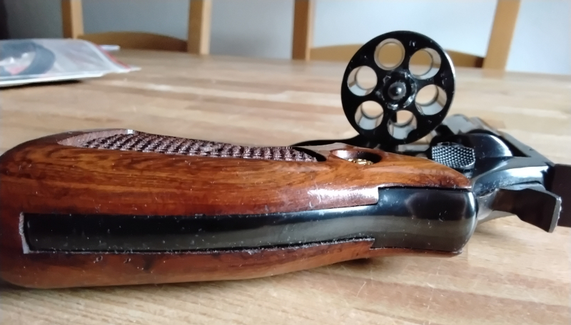 Taurus Modell 66, full set, incl Holster, Speedloader – pilt 2