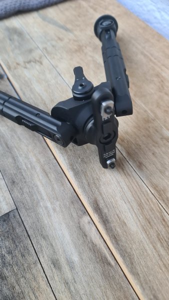 UTG Zweibein Recon 360° M-Lok – Bild 3