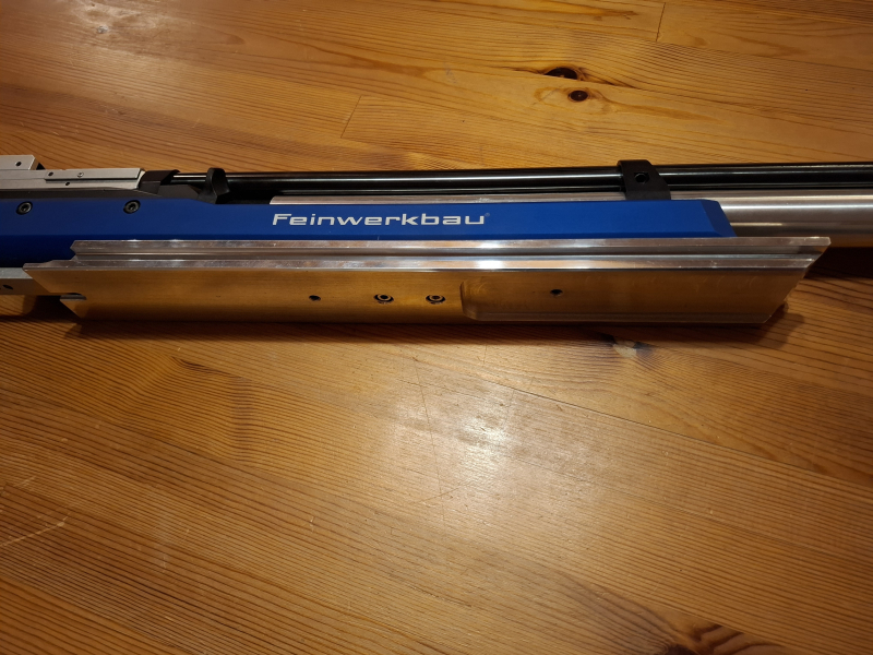Feinwerkbau P70 Alu blau rechts Auflage – Bild 4
