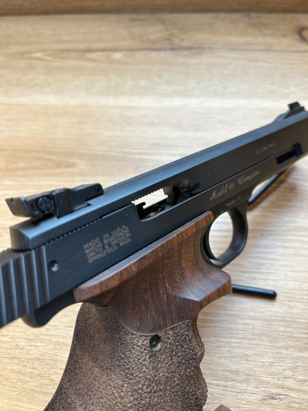 KK-Sportpistole Smith & Wesson Mod. 41 Champion Kal. .22lr LL 5,5"+Sehr guter Zustand+Waffen Haider+ – Bild 5