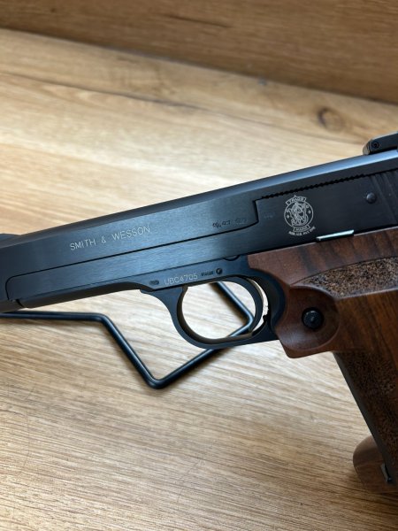 KK-Sportpistole Smith & Wesson Mod. 41 Champion Kal. .22lr LL 5,5"+Sehr guter Zustand+Waffen Haider+ – Bild 2