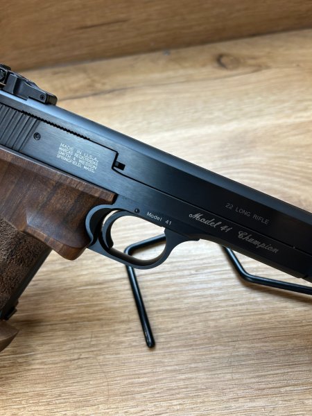 KK-Sportpistole Smith & Wesson Mod. 41 Champion Kal. .22lr LL 5,5"+Sehr guter Zustand+Waffen Haider+ – Bild 4
