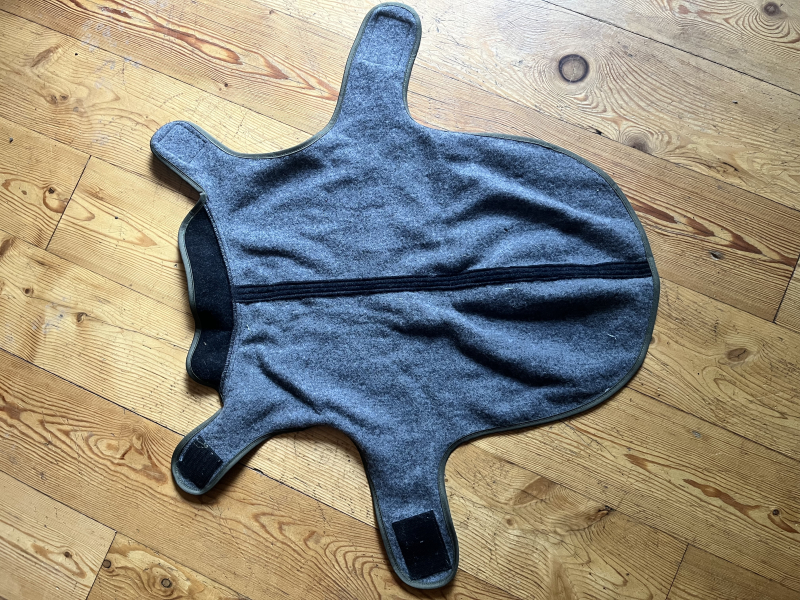 Lodenwärmeweste für kleinere Hunde – Bild 2