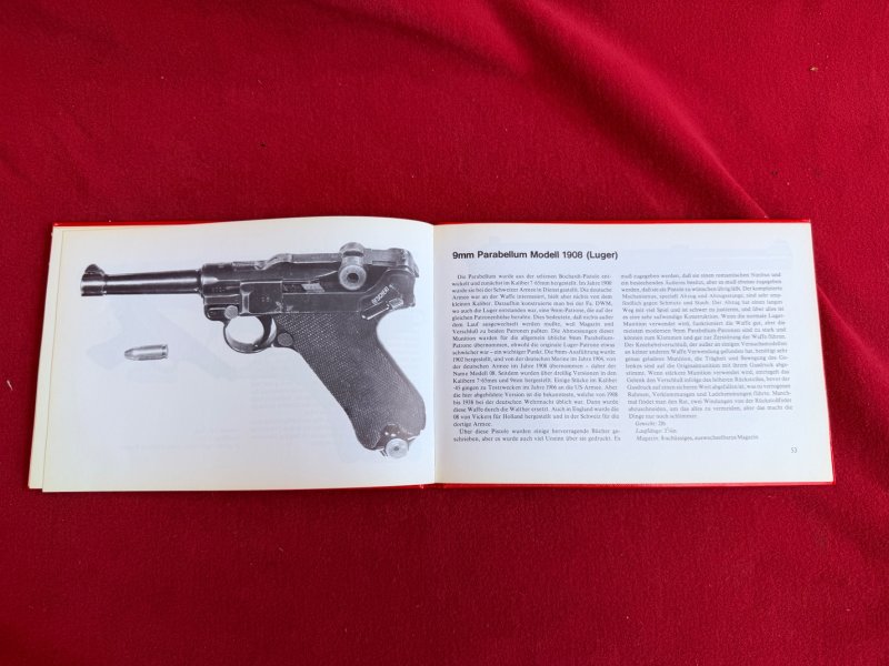 Armee Pistolen u. Revolver, Faustfeuerwaffen WK I und II – Bild 3
