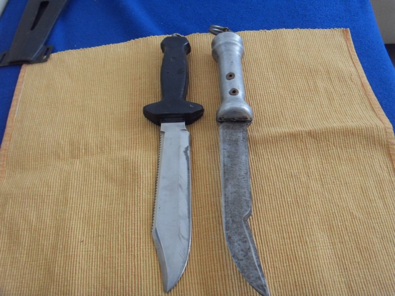 2 Tauchermesser Gürtelmesser Tauchen , 1 x Handarbeit ?, 1 x mit Scheide – Bild 2