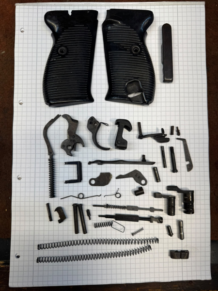 P38 Pistole - Kleinteile EWB frei ! – Bild 1