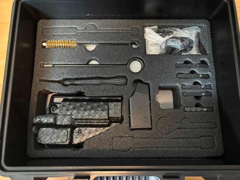 Canik SFx Rival-S Chrome mit viel Zubehör – Bild 4