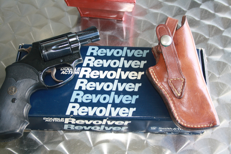 Revolver Smith & Wesson, Modell 36, im Kaliber 38 Special, mit Zubehör – Bild 3