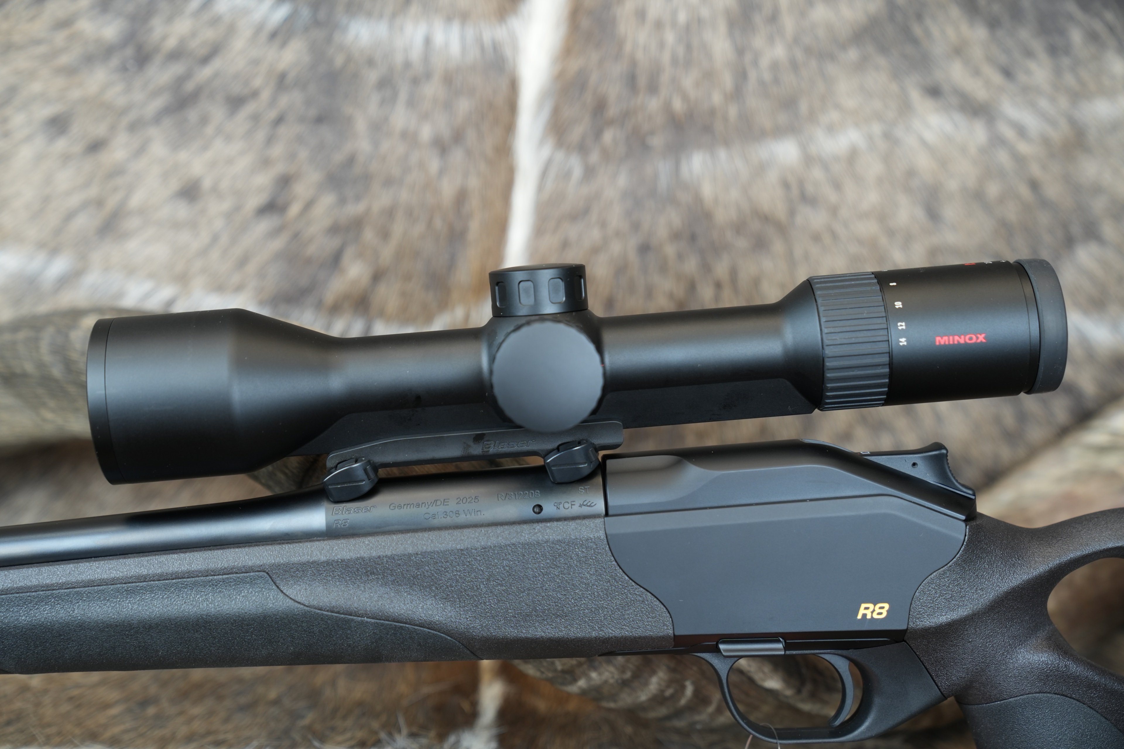 Blaser R8 Ultimate Kal. .308 Win. inkl. Montage & Optik WAFFEN FLÜHR ANSBACH – Bild 3