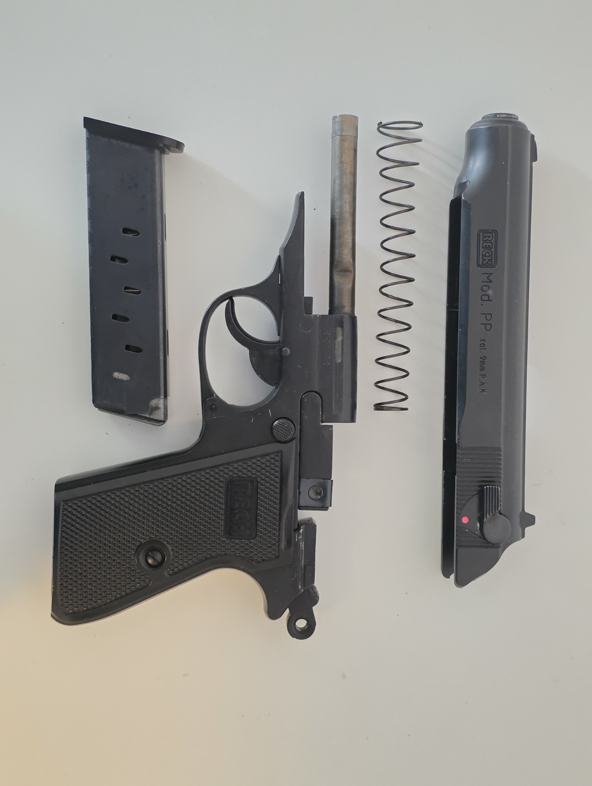 SAMMLERSTÜCK RECK MODELL PP 9MM P.A.K. MIT EXTRA MAGAZIN – Bild 3
