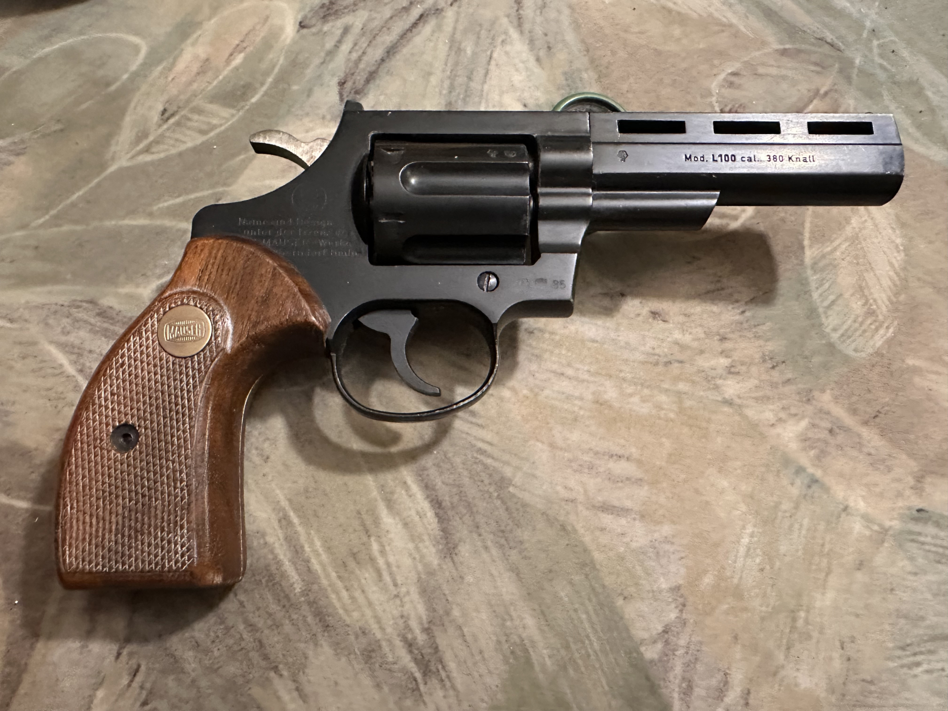 Mauser Mod. L 100 9mm/380 Knall – Bild 2
