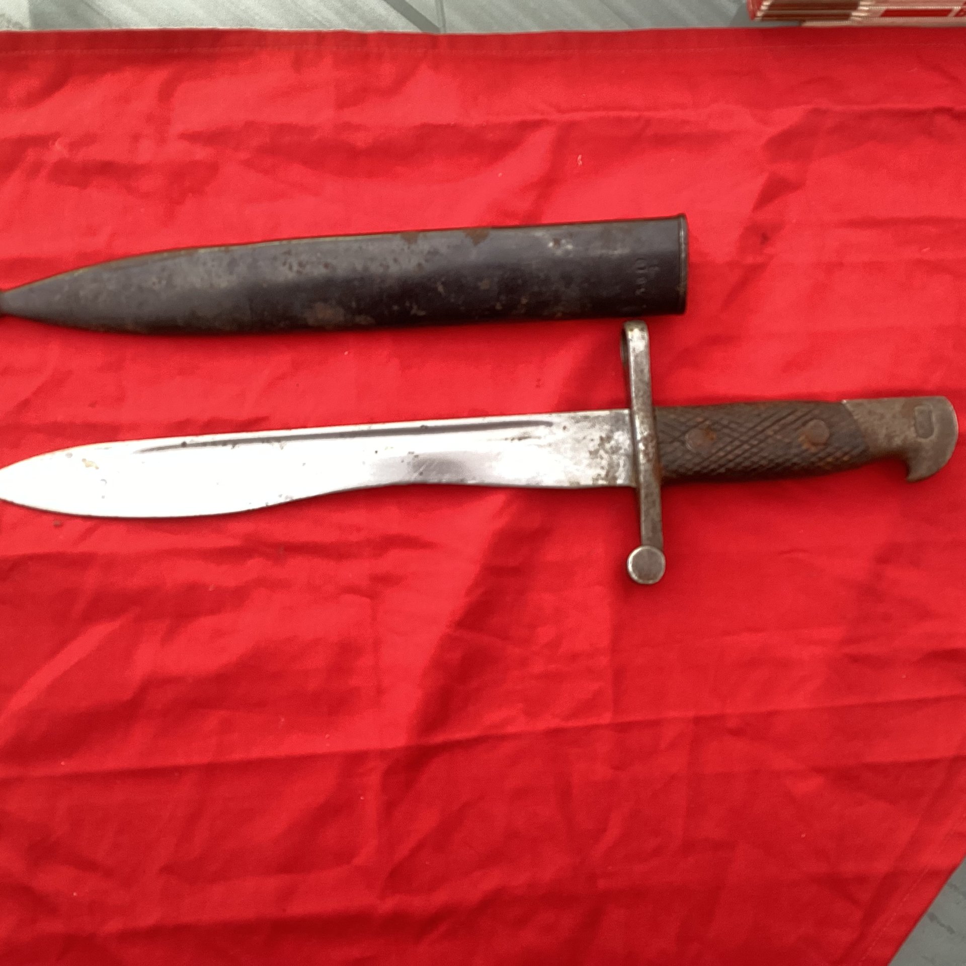 Altes spanisches Machetenbajonett, reinigungsbedürftig – Bild 2