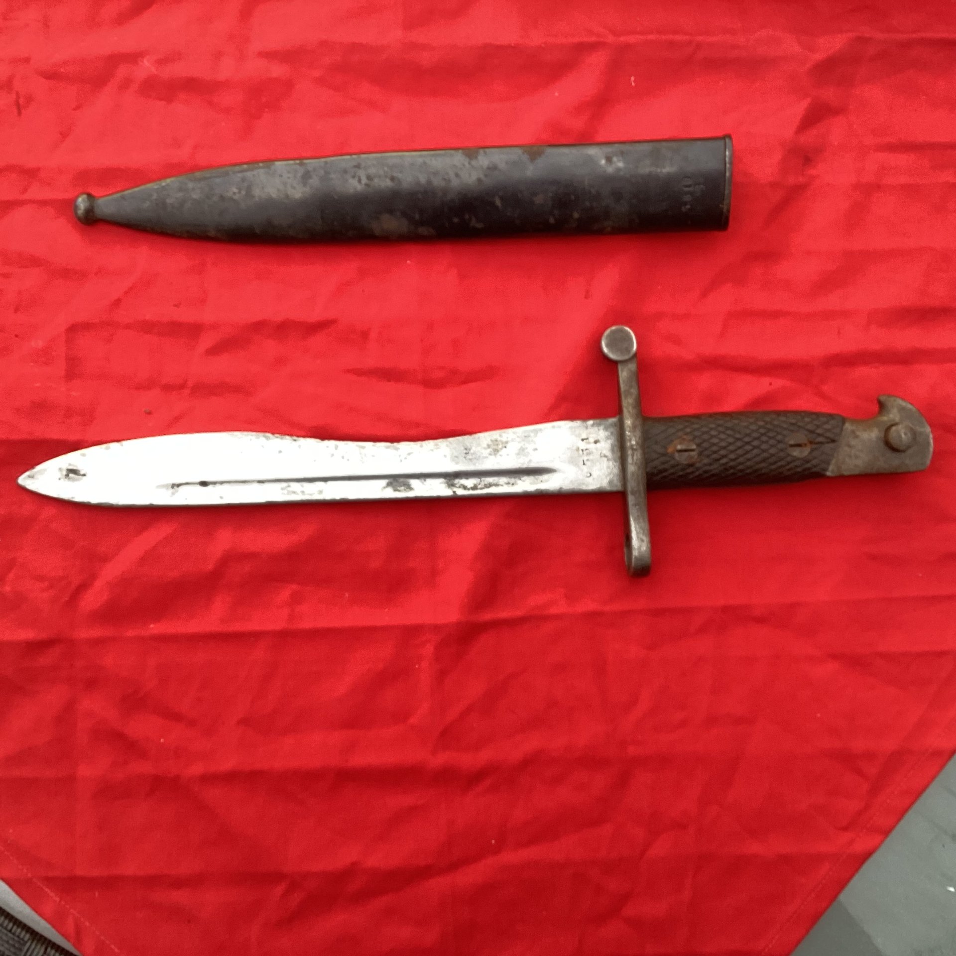 Altes spanisches Machetenbajonett, reinigungsbedürftig – Bild 3