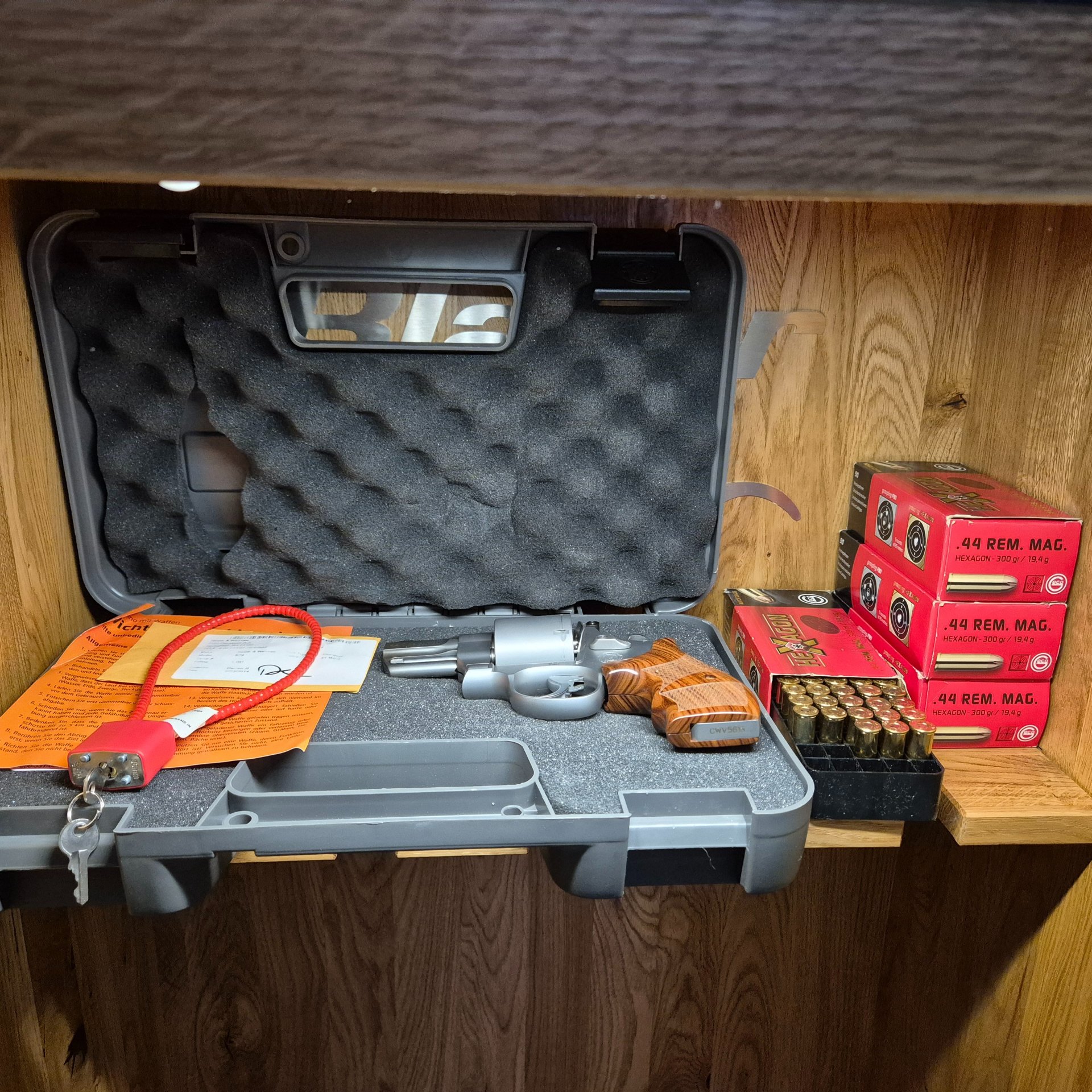 Smith & Wesson Performance Center Modell 629 PC, Kaliber .44 Magnum [Sammler, Unikat, Fehlprägung] – Bild 6