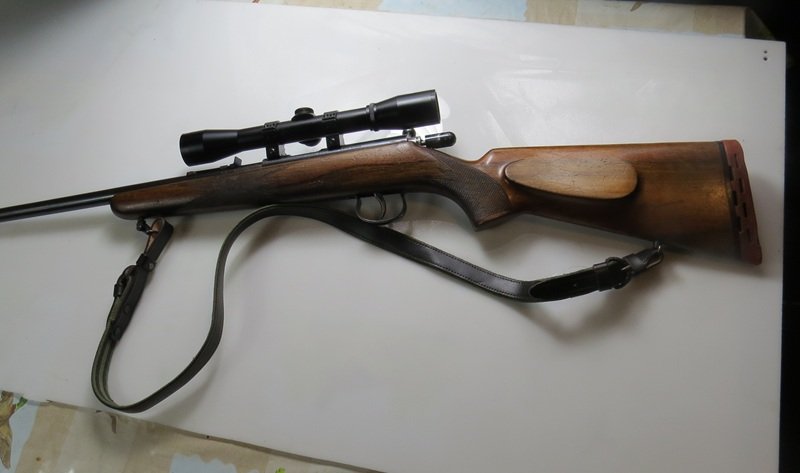 Anschütz Kleinkaliber 22 lr Einzellader mit RWS Zielfernrohr – Bild 1