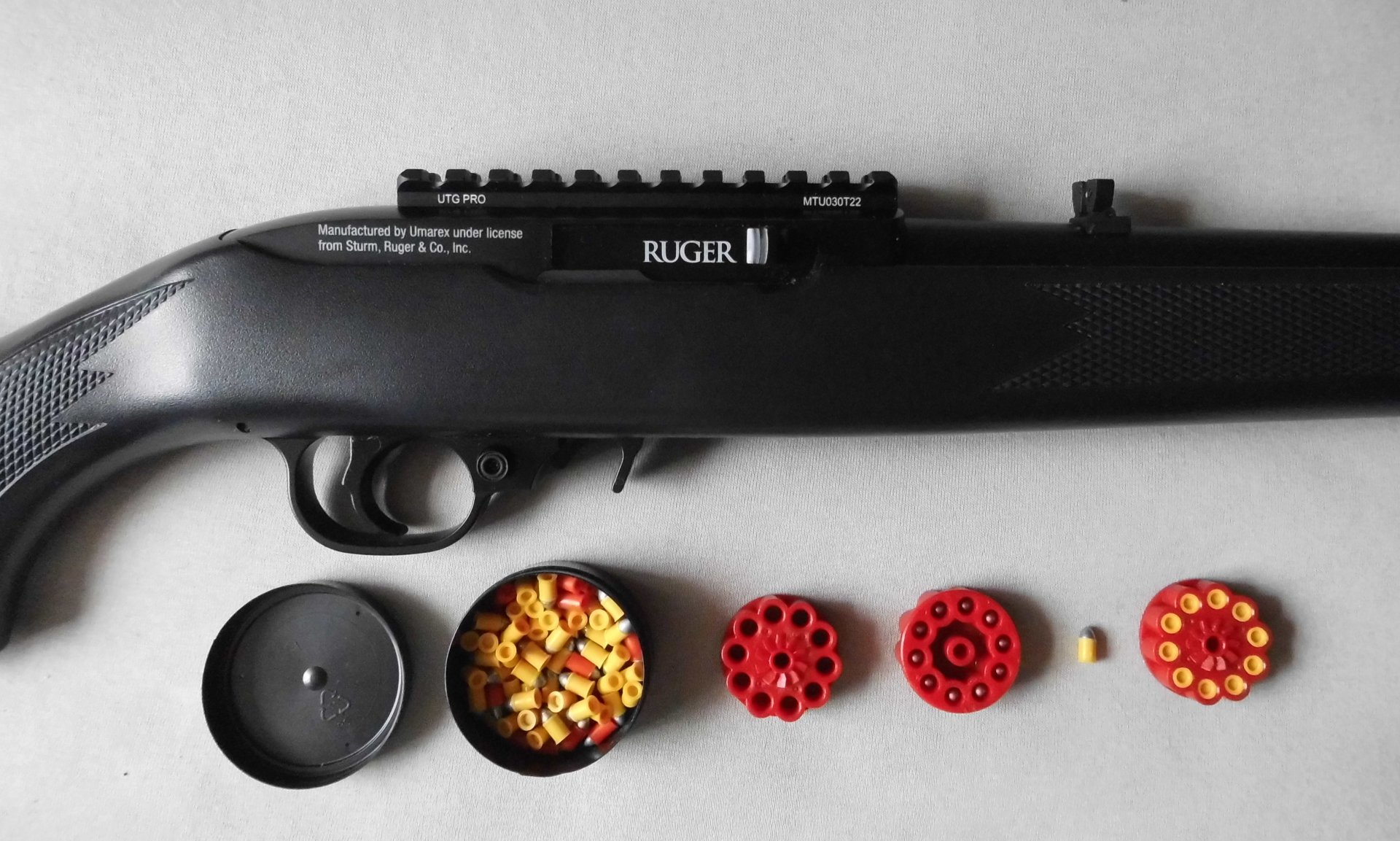 Ruger 10/22 Co2-Gewehr 4,5mm Diabolo mit Zubehör. – Bild 2