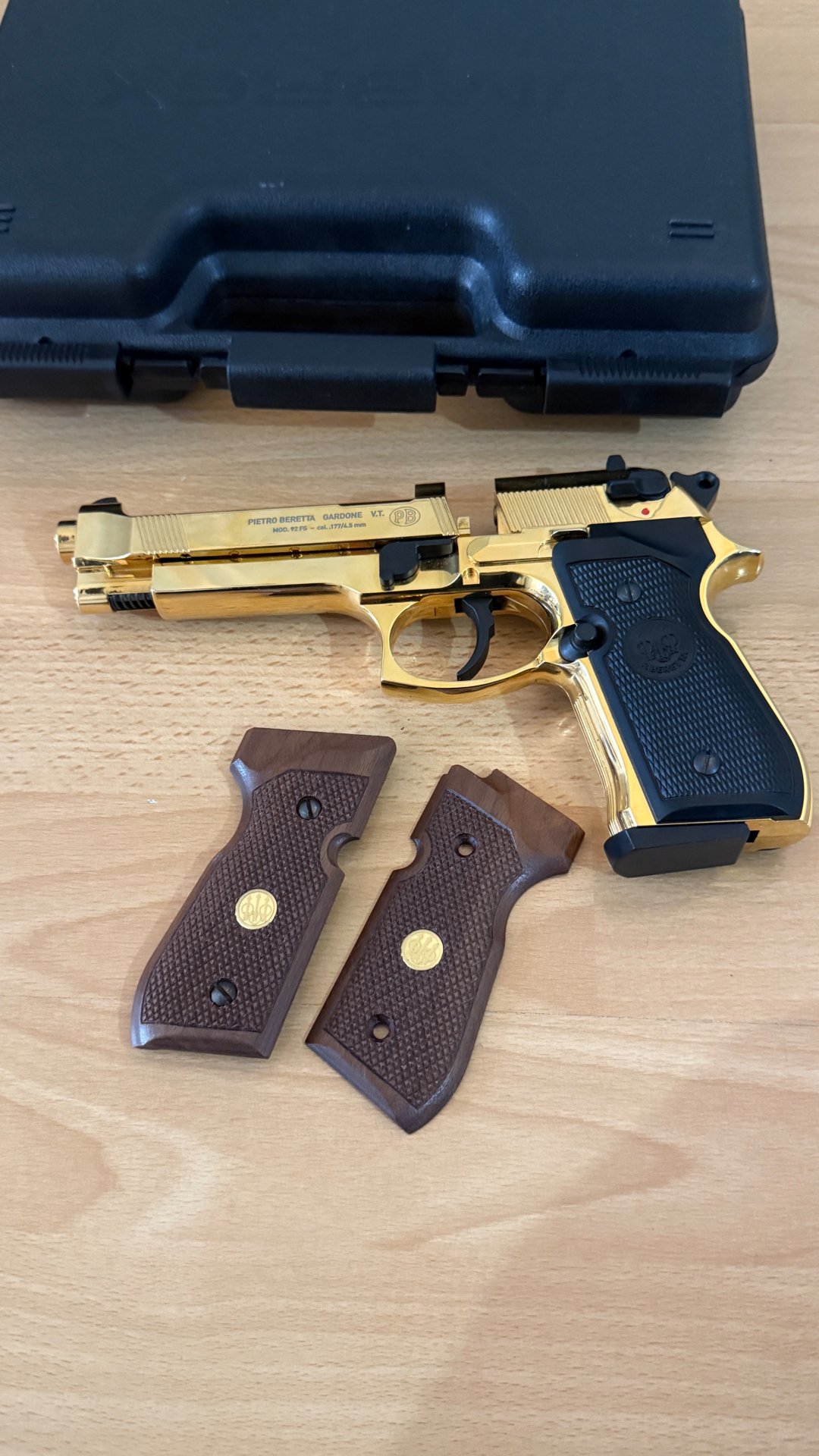 Beretta 92 FS Gold Finish Vollmetall CO2 Pistole 4,5 mm Diabolo – Bild 4