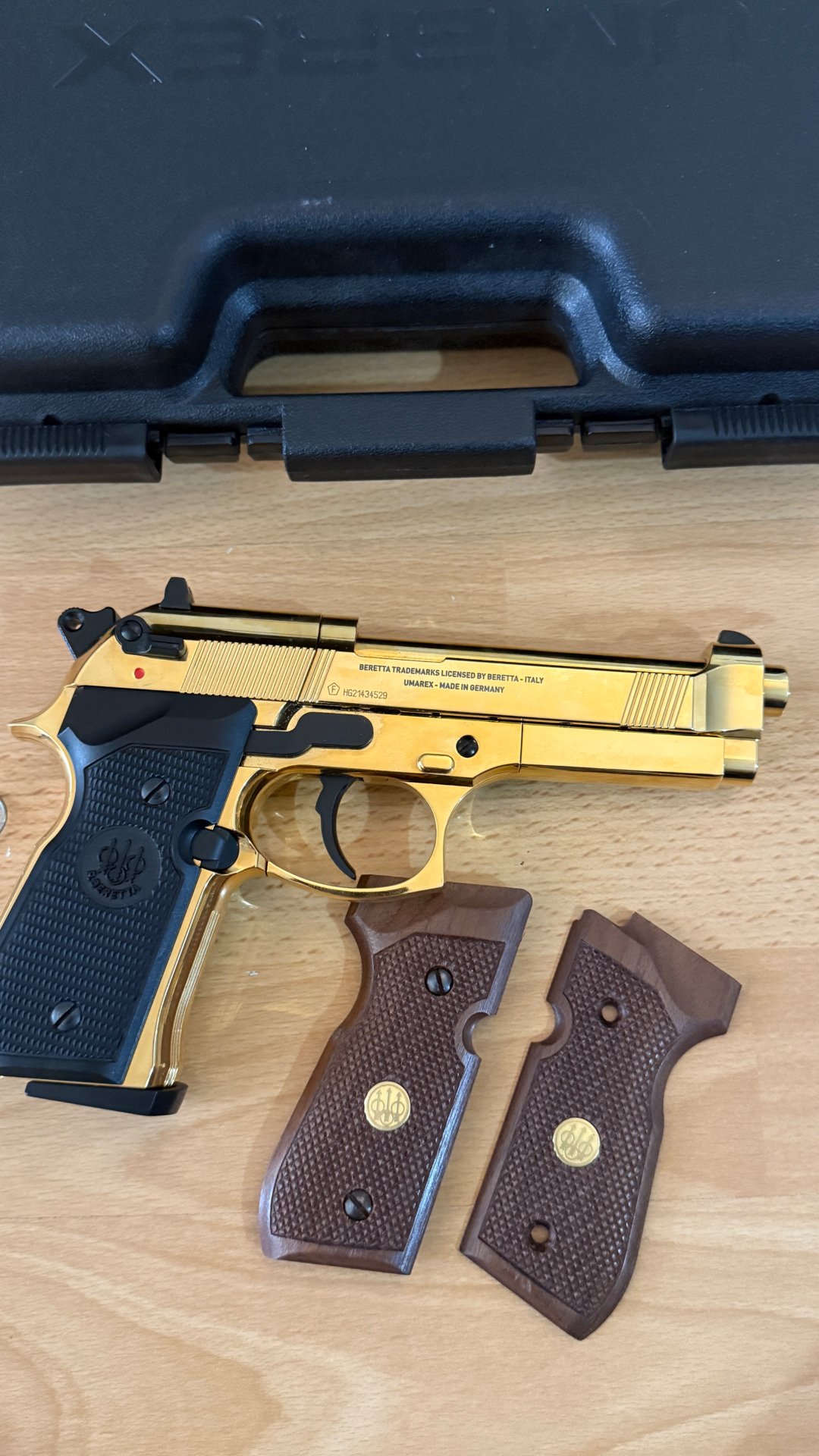 Beretta 92 FS Gold Finish Vollmetall CO2 Pistole 4,5 mm Diabolo – Bild 3