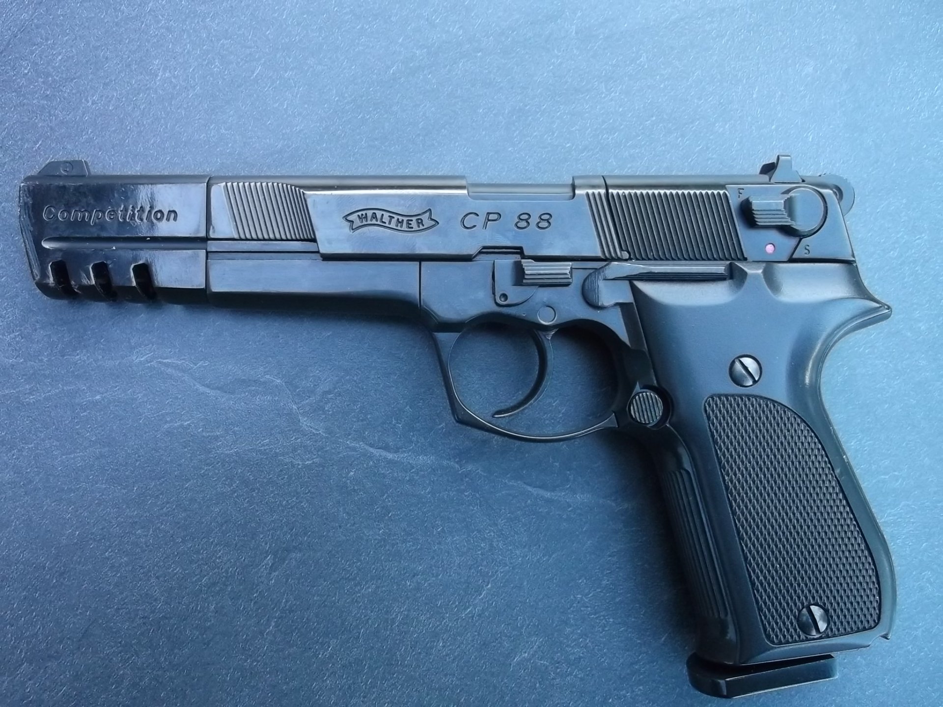CO2-Luftpistole Walther CP88 Competition – Bild 1