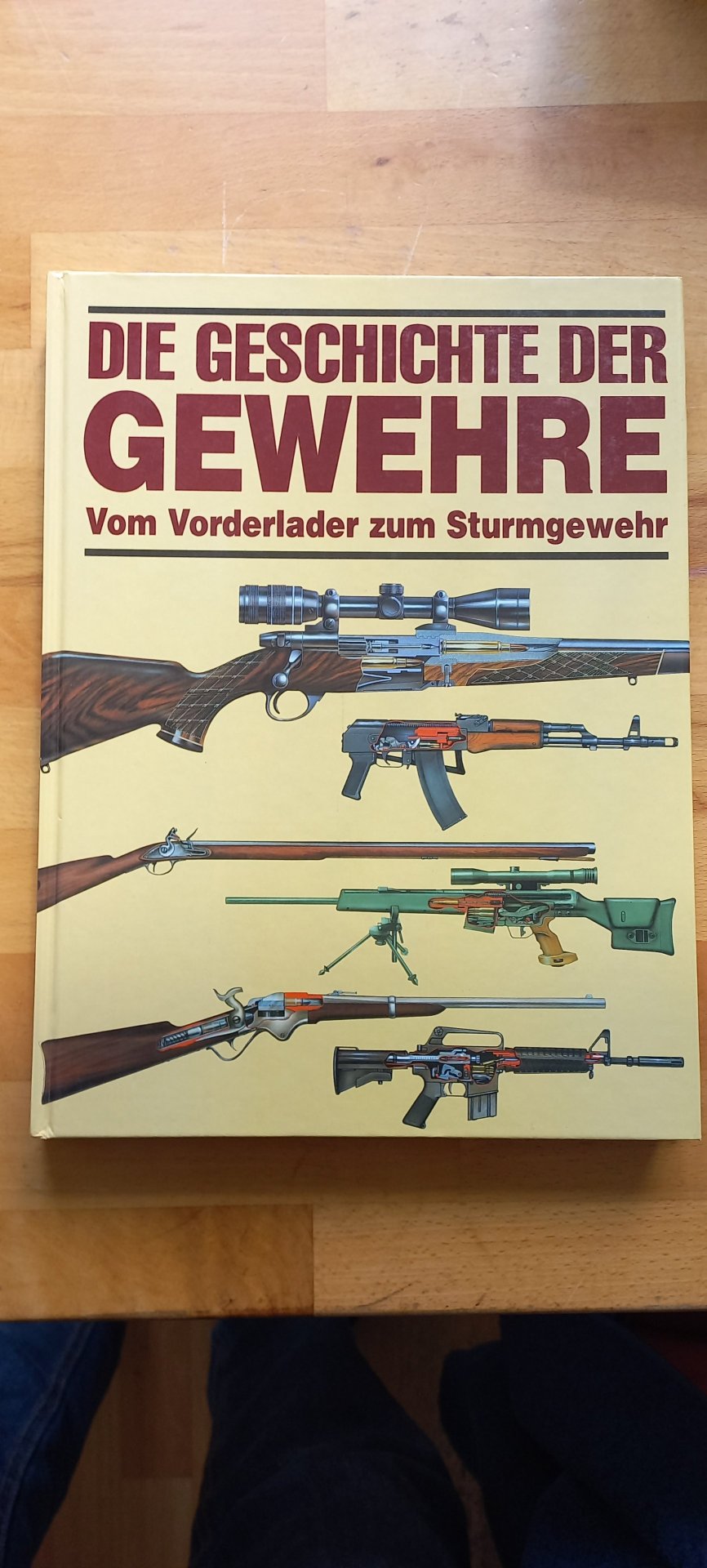Die Geschichte der Gewehre – Vom Vorderlader zum Sturmgewehr (Roger Ford) – TOP Zustand! – Bild 1