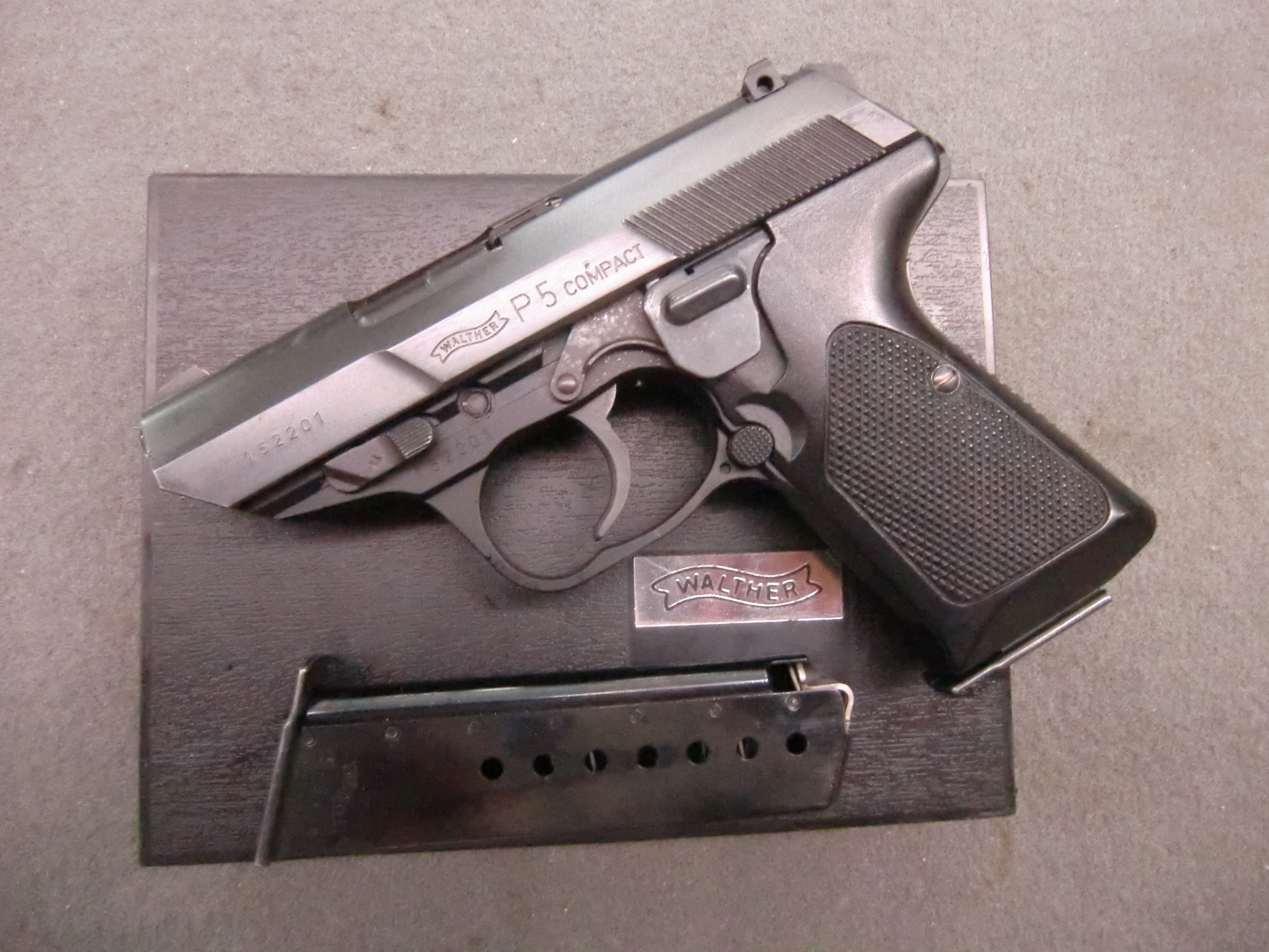WALTHER P5 Compact ziv. Beschuß mit Nrgleicher OVP – Bild 4