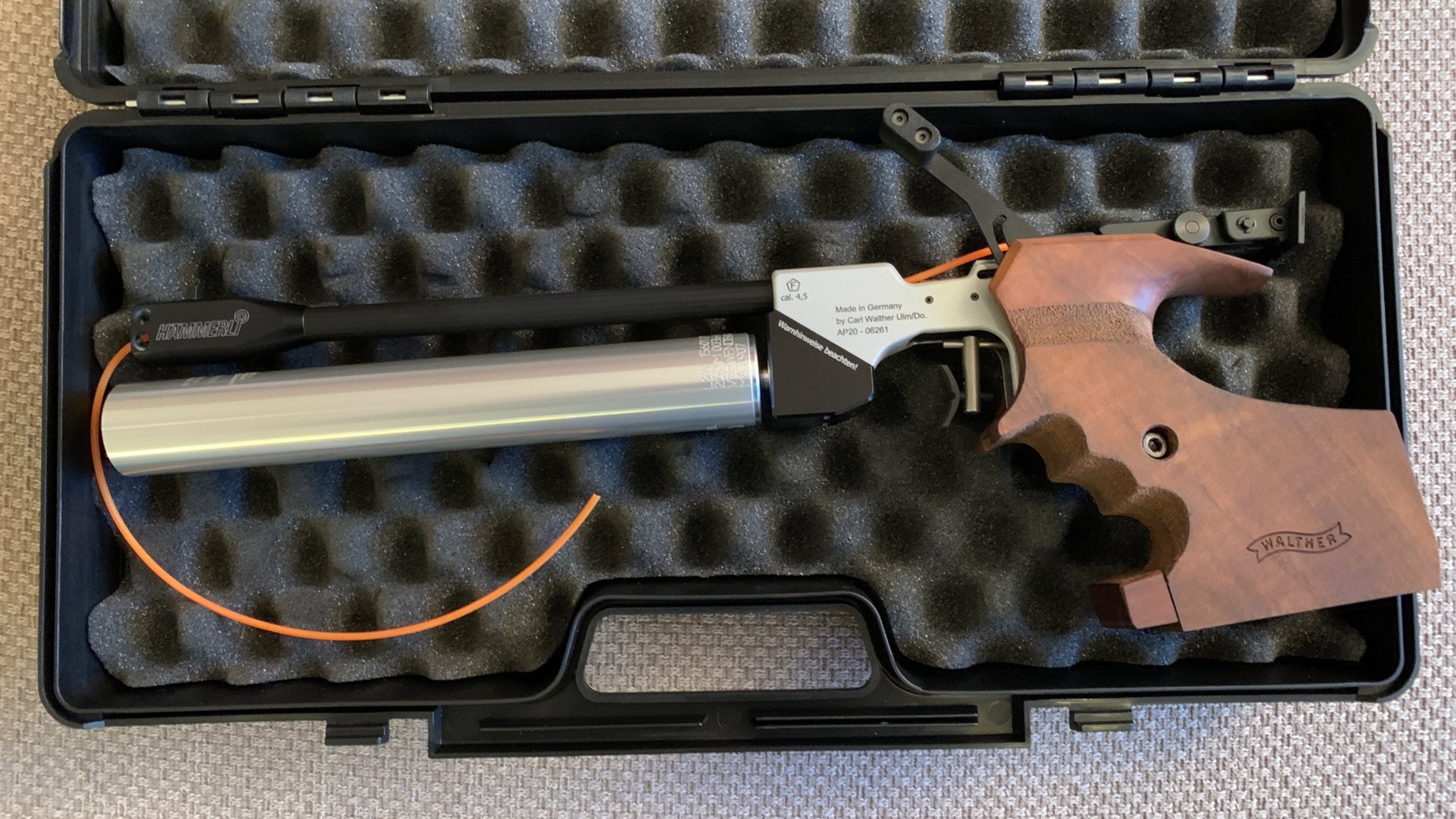 Hämmerli AP20 PRO – Match-Luftpistole 4,5 mm – Holzgriff M rechts – Koffer & Zubehör – Bild 4