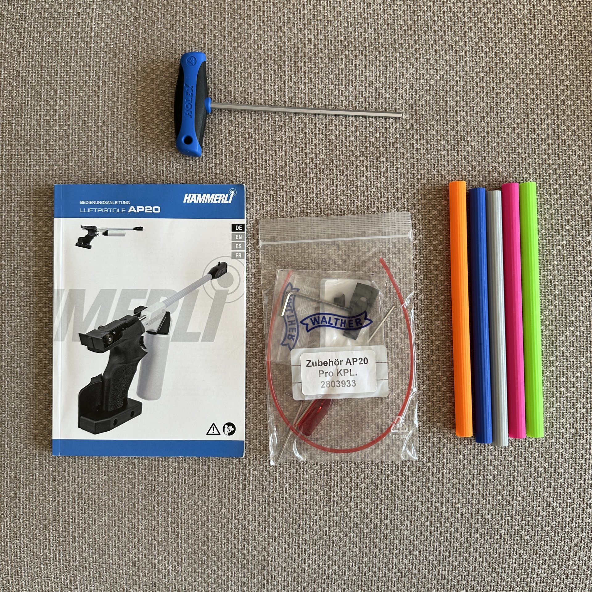 Hämmerli AP20 PRO – Match-Luftpistole 4,5 mm – Holzgriff M rechts – Koffer & Zubehör – Bild 3