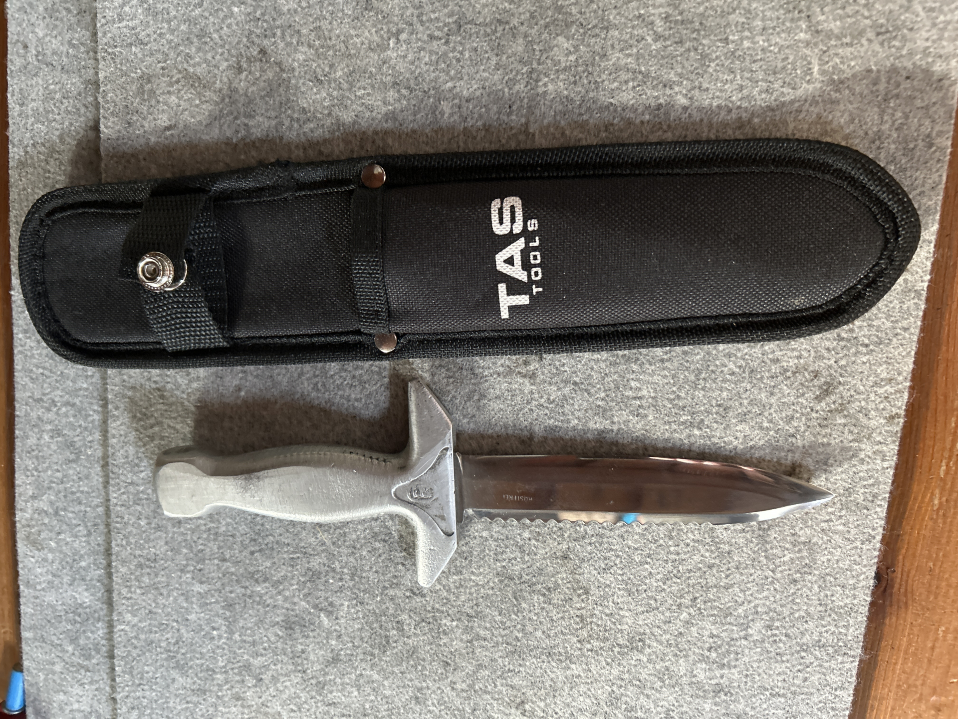 DDR Taucher Kampfmesser NVA – image 2
