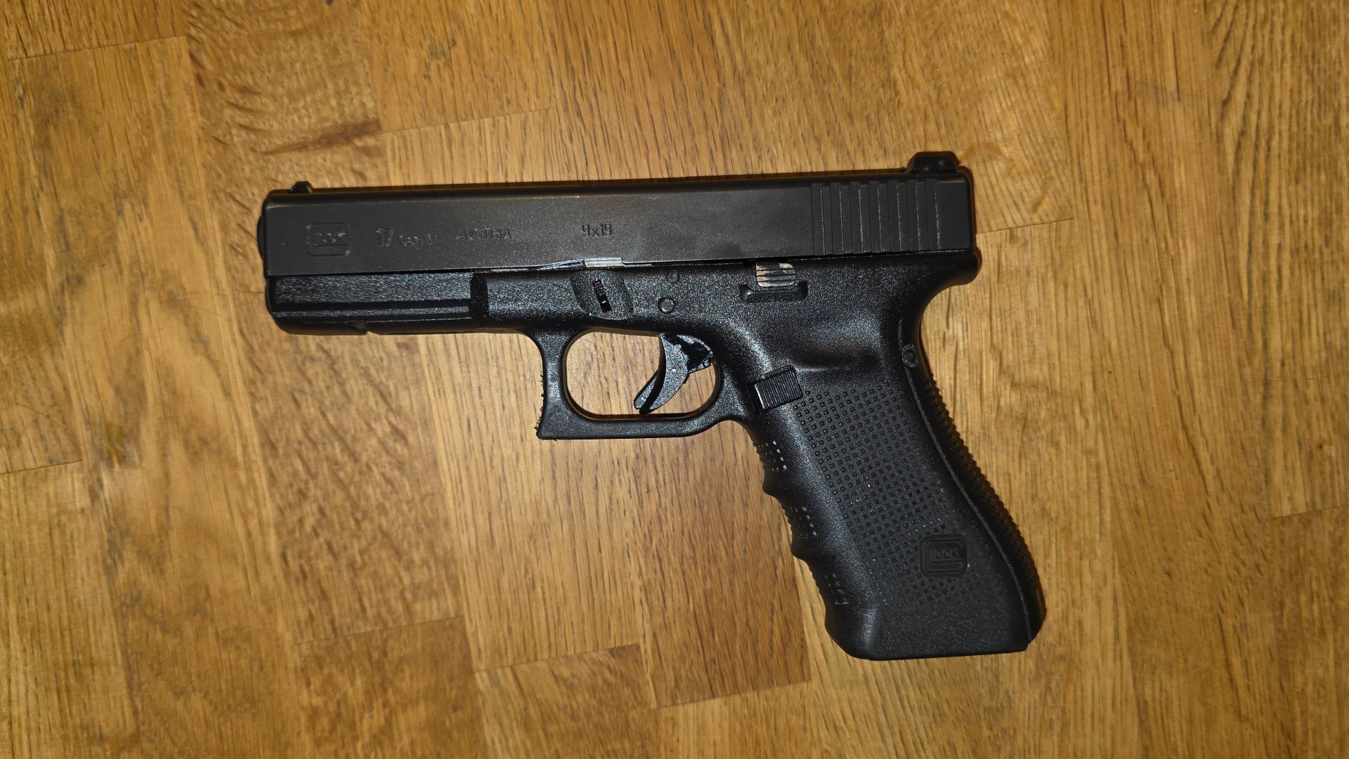Glock 17 Gen4 – imagen 2