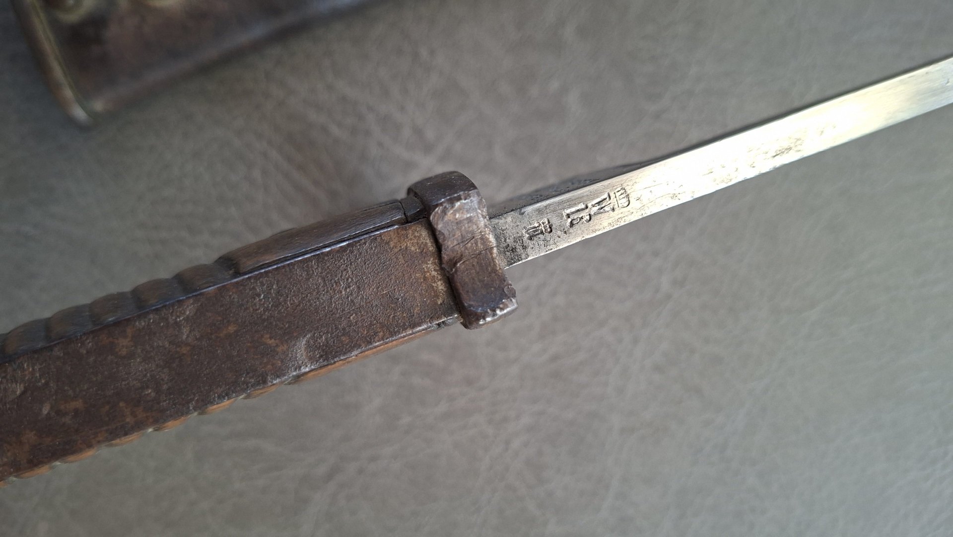 98/05 Bajonett Seitengewehr 1. WK Mauser Oberndorf mit Stahlscheide Preuss. – Bild 2