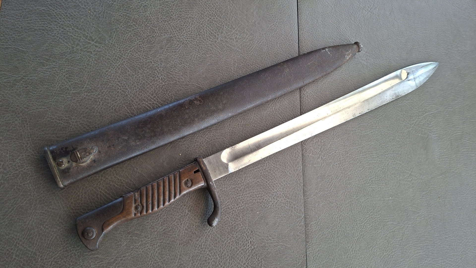 98/05 Bajonett Seitengewehr 1. WK Mauser Oberndorf mit Stahlscheide Preuss. – Bild 1