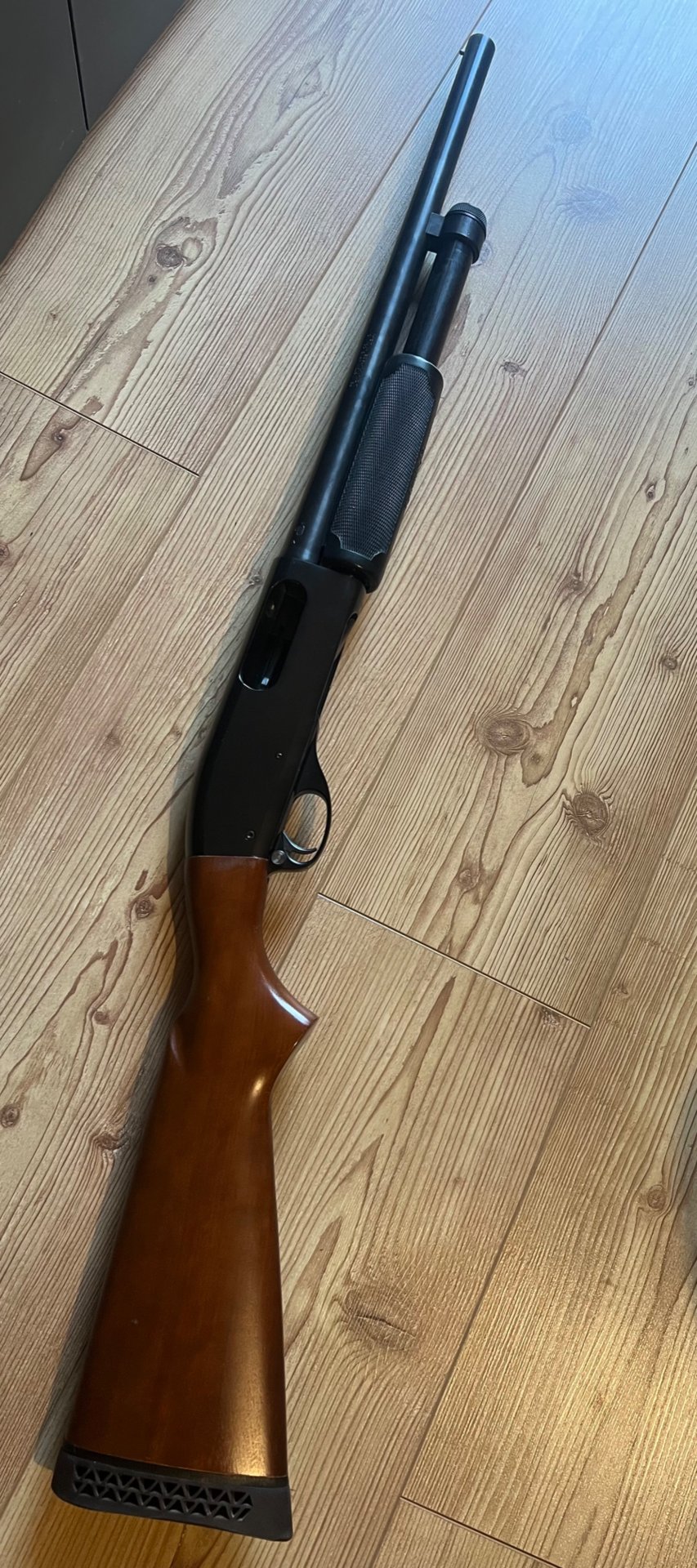 Remington Wingmaster Mod. 870 Kal. 12/70, Vorderschaftrepetierflinte Pumpgun – Bild 2