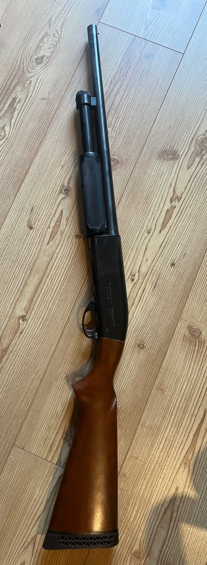 Remington Wingmaster Mod. 870 Kal. 12/70, Vorderschaftrepetierflinte Pumpgun – Bild 1