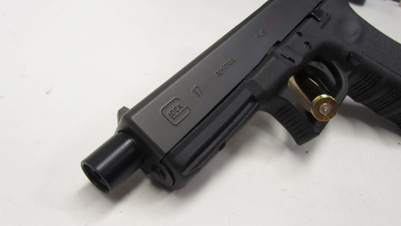 Pistole Glock 17 Gen3, 9mmLuger m. Gewindelauf 5", neuwertig – Bild 1