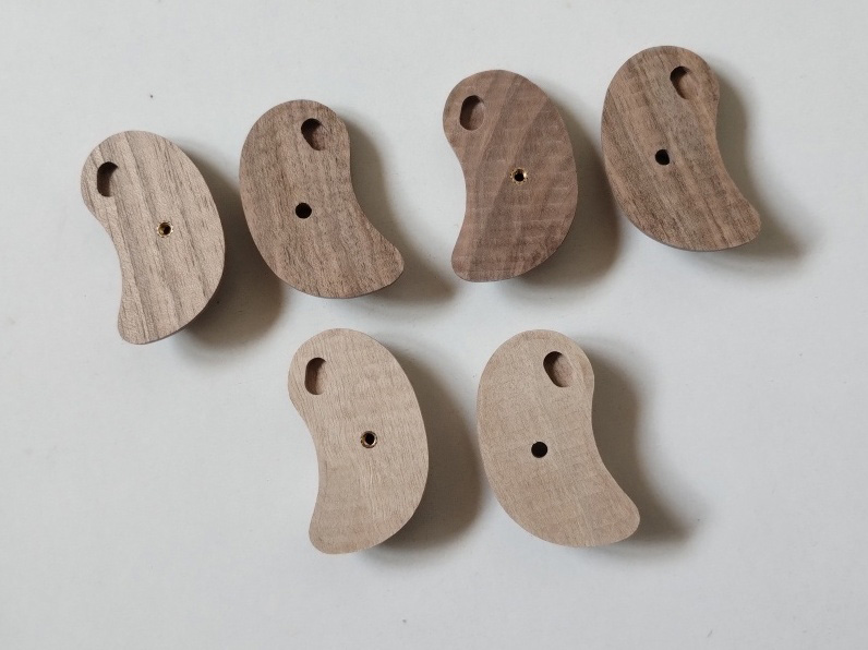 3 Paare Holzgriffschalen für Röhm Derringer/Twinny (blank u. graviert) – Bild 2
